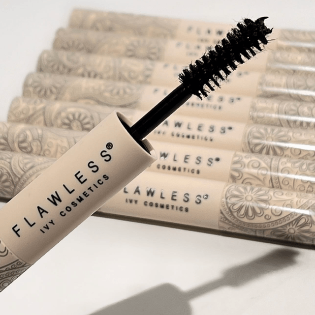 FLAWLESS - Mascara Mega Volume