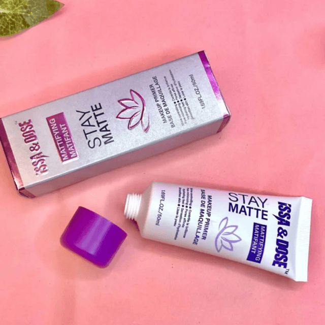 ISSA &amp; DOSE - Base Mattifiante Stay Matte 